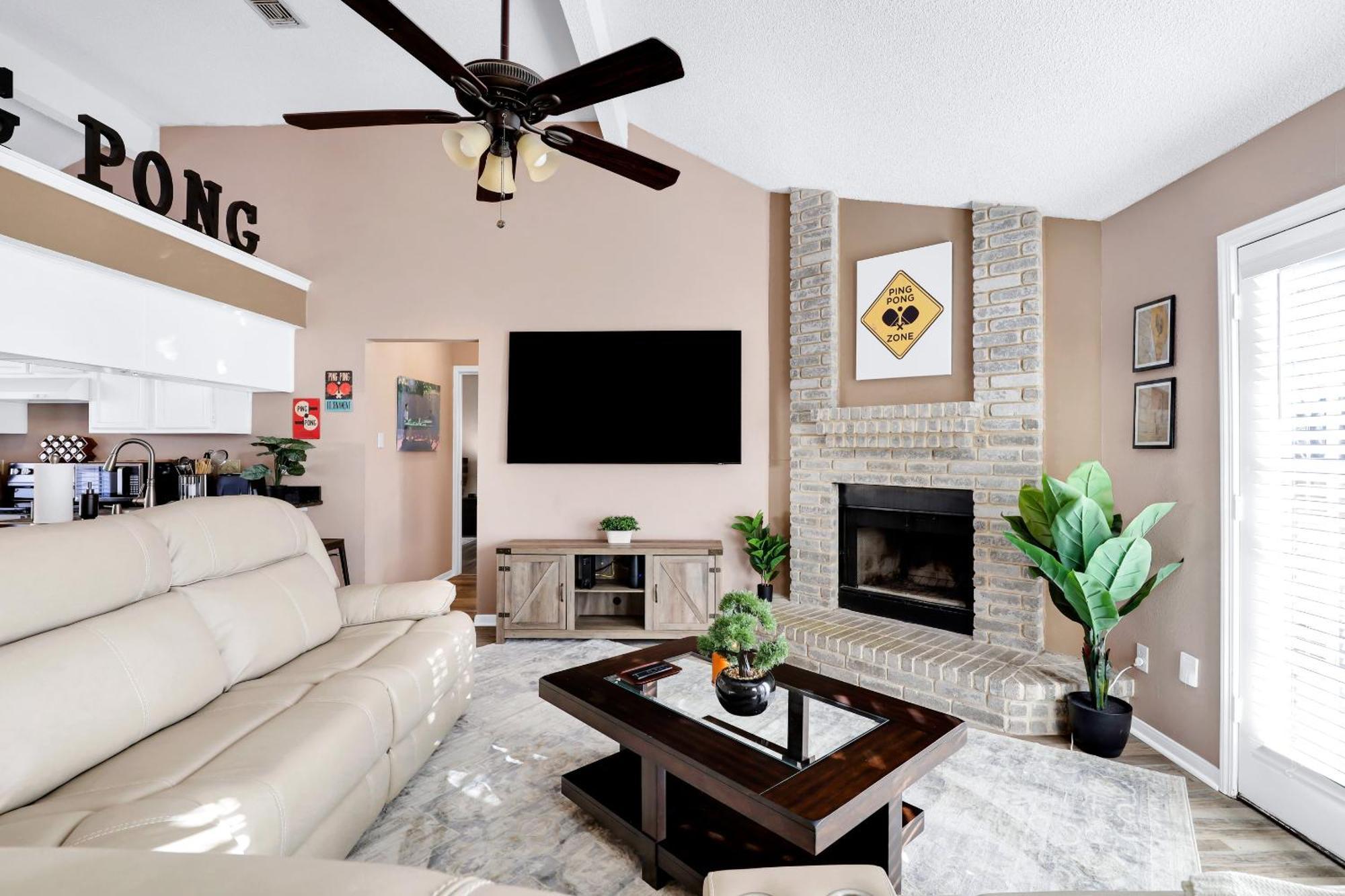 Pong - A Birdy Vacation Rental San Antonio Ngoại thất bức ảnh